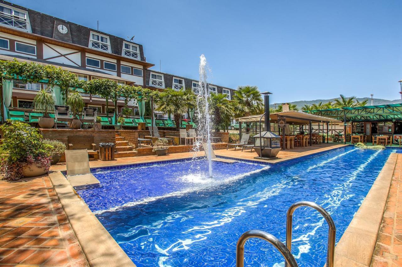 אקסטרמה Hotel Villa Lobos Spa Romantik מראה חיצוני תמונה